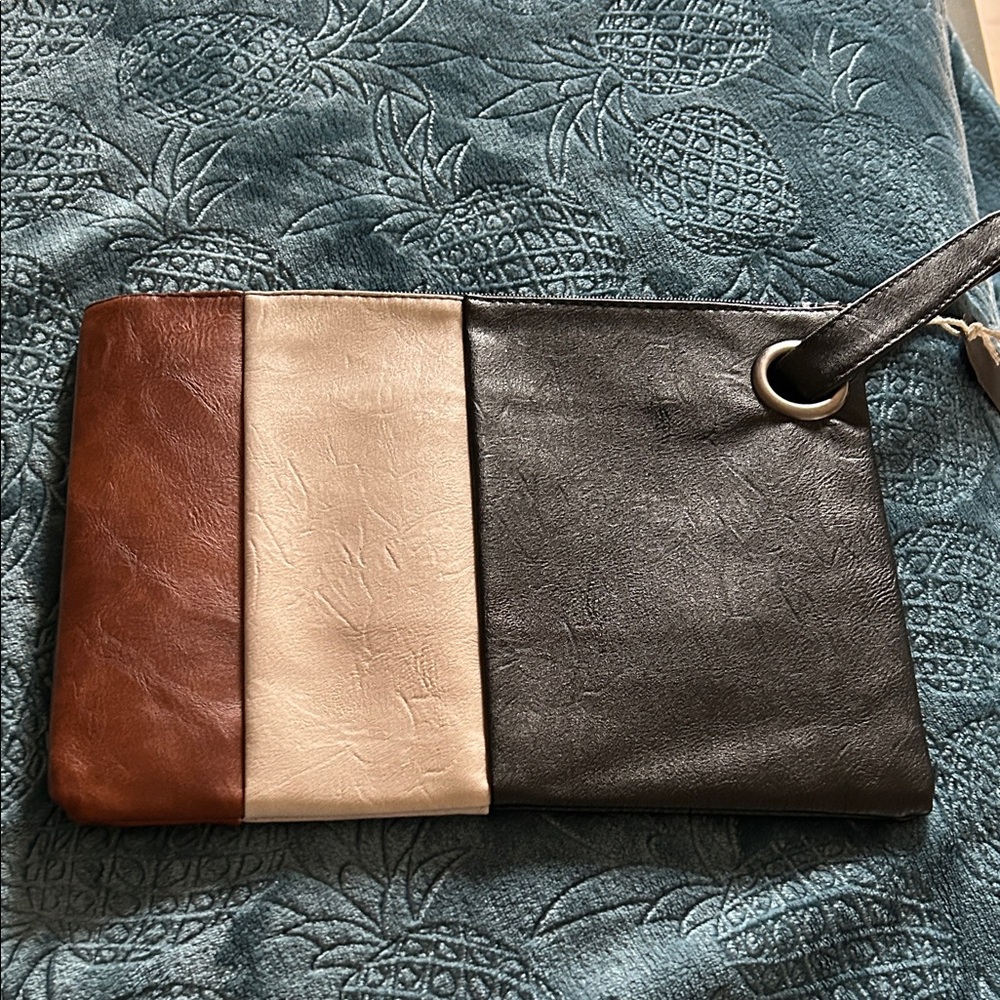 Tricolor Faux Leather Wristlet - Picture 2 of 8